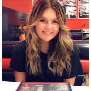 Meet your Posher, Savannah